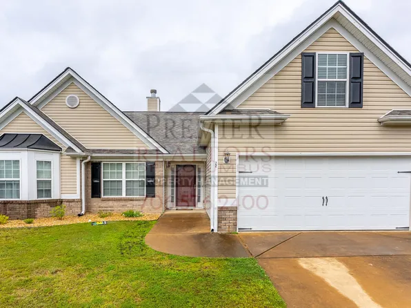 22 Oakwood Dr, Phenix City, AL 36870