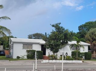 1045 NE 135th St, North Miami, FL 33161