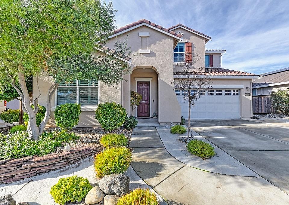 1st image of 860 Marina Grande Way