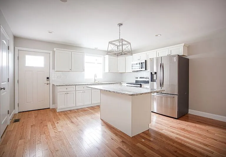 2 James St #1 — Photo 5