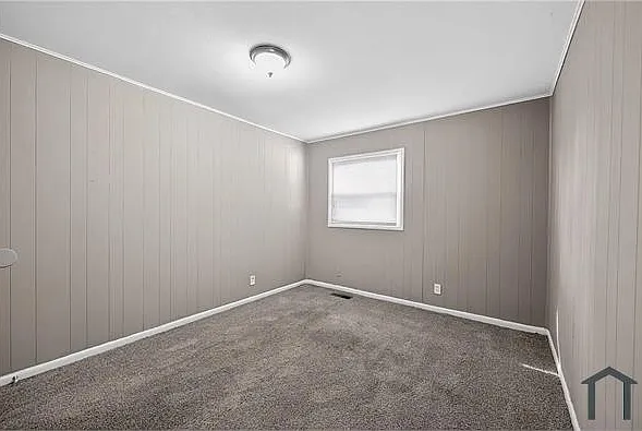 4075 Middlehurst Ln — Photo 11