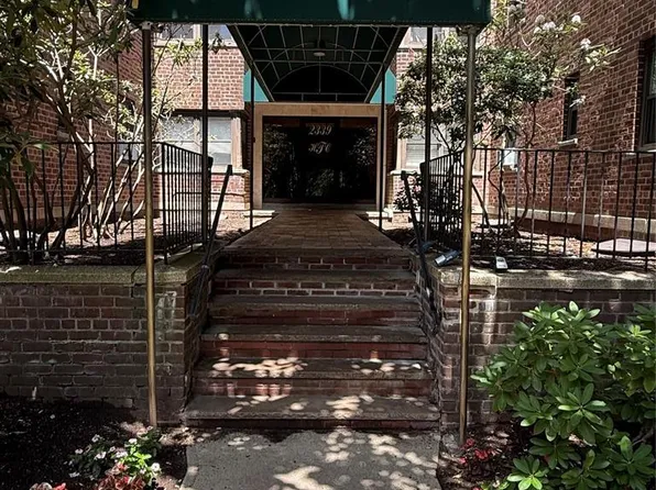 2339 Hudson Ter E #2, Fort Lee, NJ 07024