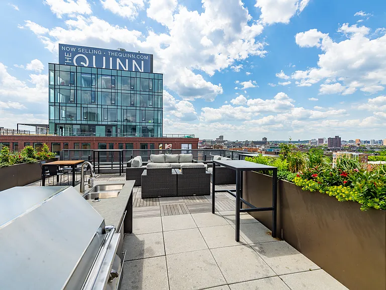 32 Traveler St #Penthouse 8 — Photo 29