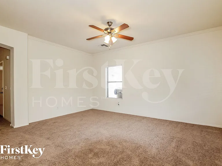 5157 W Laurel Ave — Photo 3