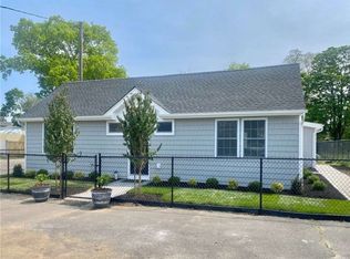 69 Carleton Ave UNIT A, East Islip, NY 11730