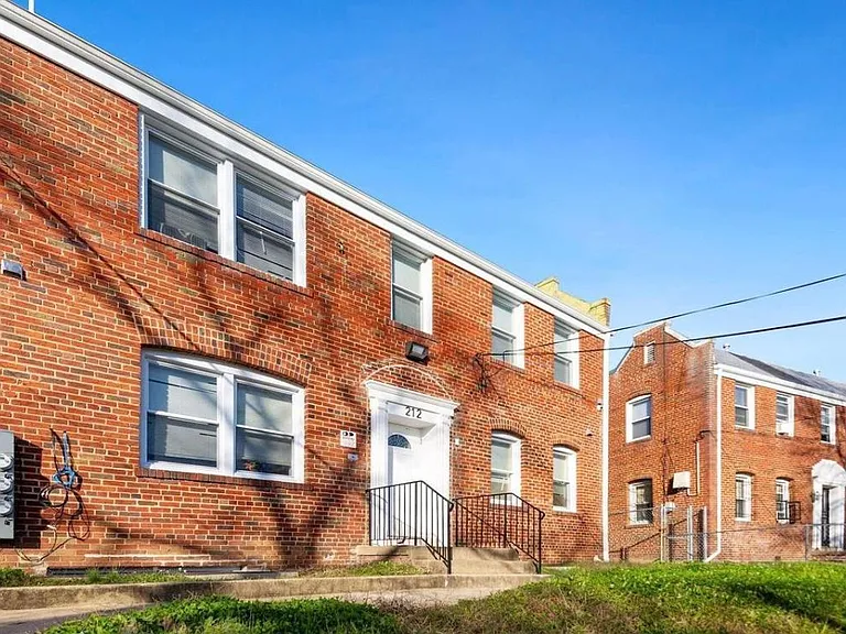 212 Orange St SE #4 — Photo 3