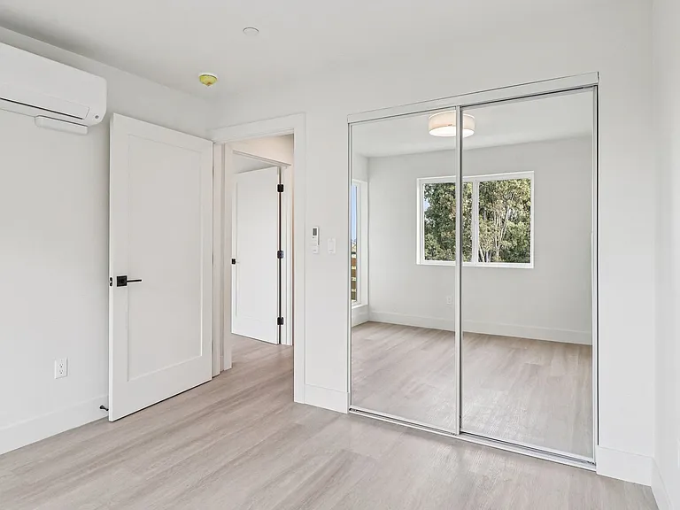 40rty on Colony — Photo 26