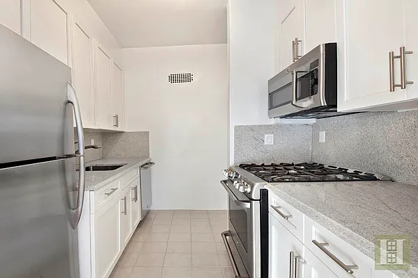 Sold by Halstead Real Estate | media 5