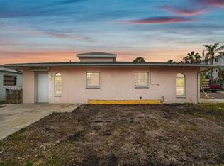 306 180th Ave E, Redington Shores, FL 33708