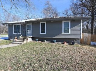 603 Harrington St, Dearborn, MO 64439