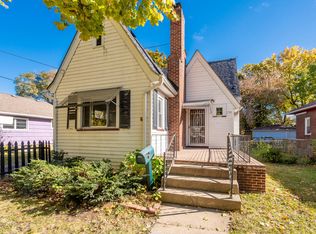 731 Hammond Ave, Aurora, IL 60506