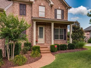 100 Colony Dr, Hendersonville, TN 37075