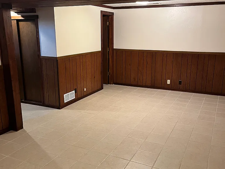 2501 Cypress Ave — Photo 8