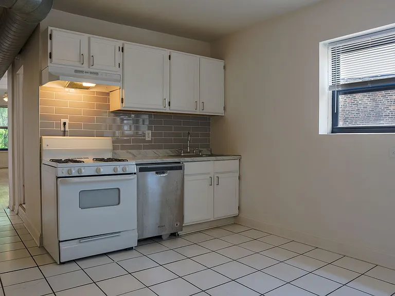 846 S Loomis St — Photo 40