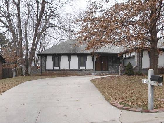 1st image of 64 N Angelina Dr