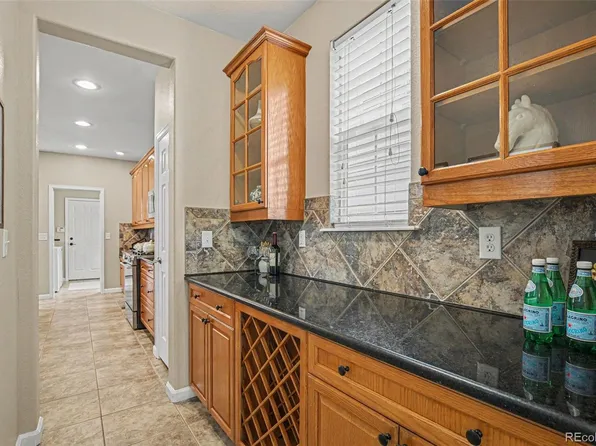 1372 S Duquesne Court, Aurora, CO 80018