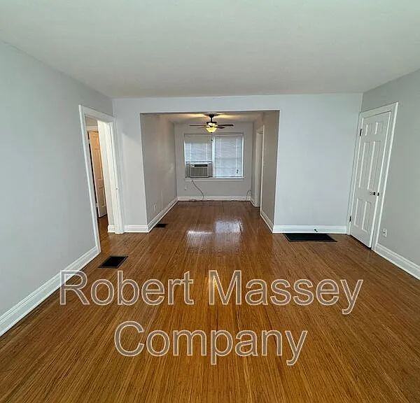2079 Douglass Blvd #1 — Photo 4