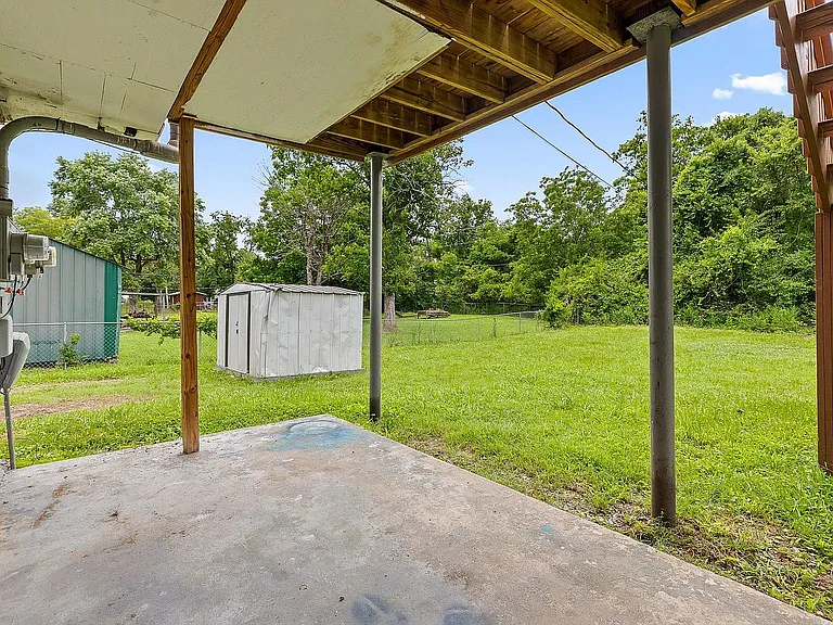 200 S Aster Ave #C — Photo 25