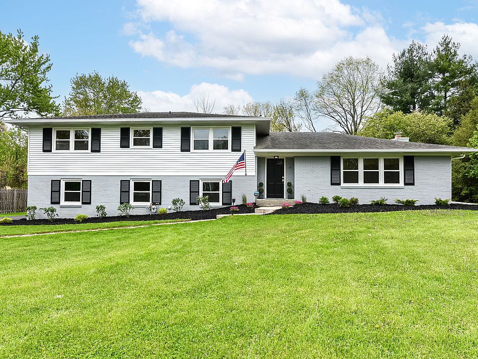 1st image of 3735 Briarwood Dr