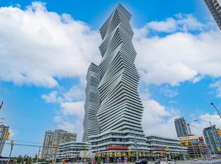 3900 Confederation Pkwy #707, Mississauga, ON L5B 0K7