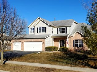 1470 Sutton Cir, Wauconda, IL 60084