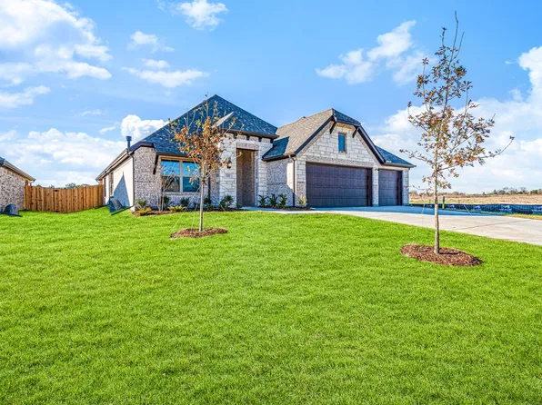 520 Cristo Range Dr, Greenville, TX 75402