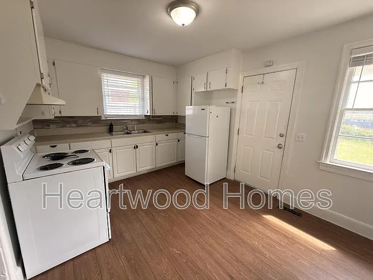 3708 Hydrangea St — Photo 19
