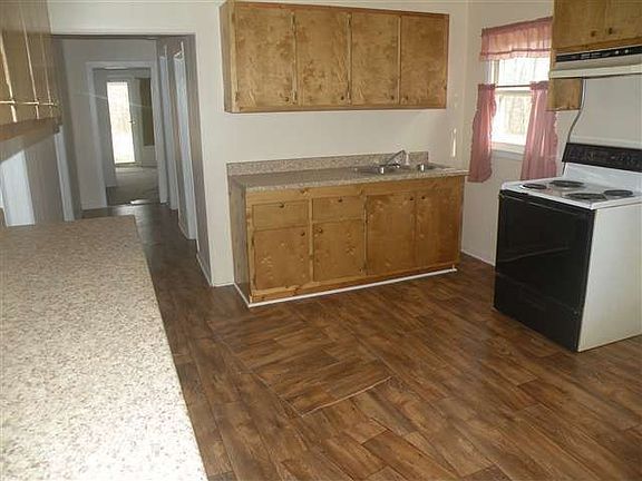 5th image of 805 Indian Hills Trl