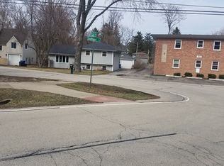 914 Lacey Ave APT 3, Lisle, IL