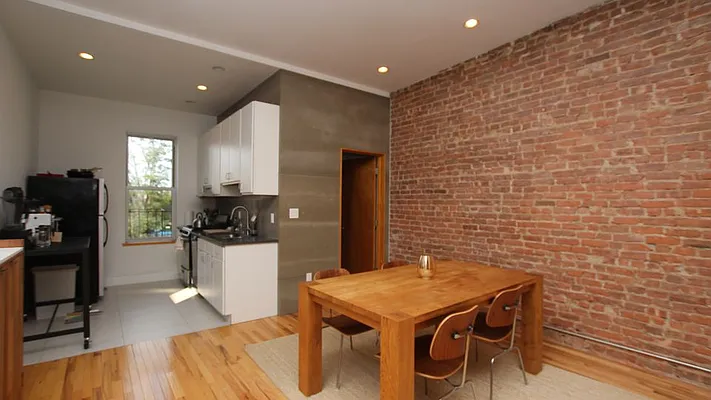 Rented by Nooklyn NYC LLC | media 7