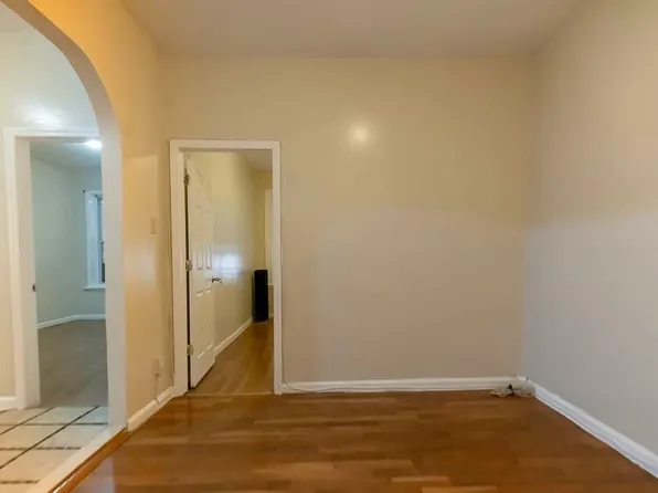 612 West 182nd Street image 3 of 8