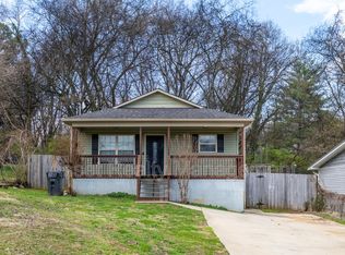 2013 Paris Rd, Knoxville, TN 37912