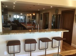 2143 Manzanita Dr, Oakland, CA 94611