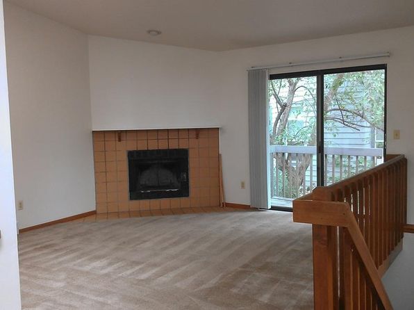 2210 Walnut St #2