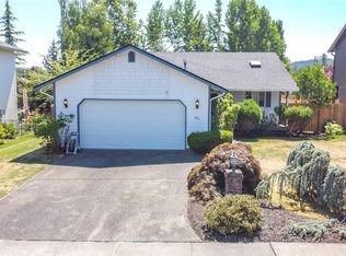 412 Belfair St SW, Orting, WA 98360