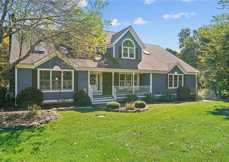 1st image of 495 Congdon Dr