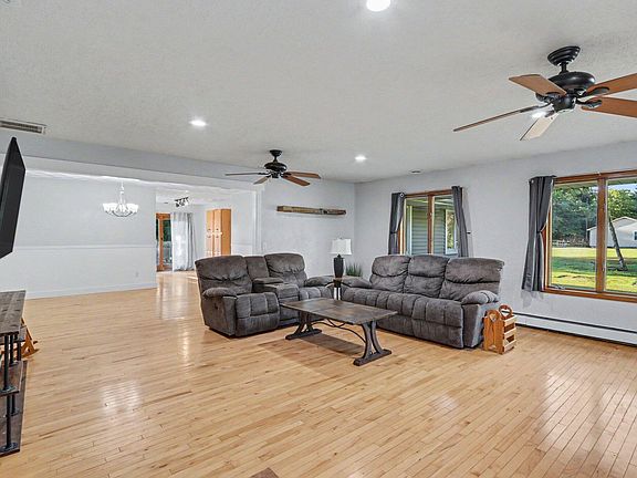 3rd image of 9990 N 16th St