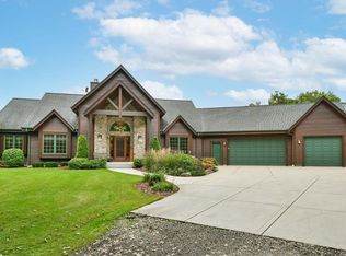 W5200 Bluff Rd, Eagle, WI 53119