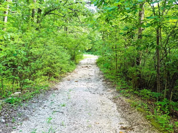 3926 Flucom Rd, De Soto, MO 63020