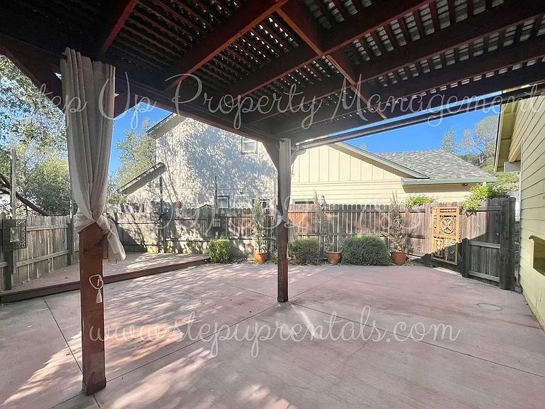 18 Cottage Ct — Photo 22