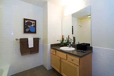 1630 California Street — Photo 10