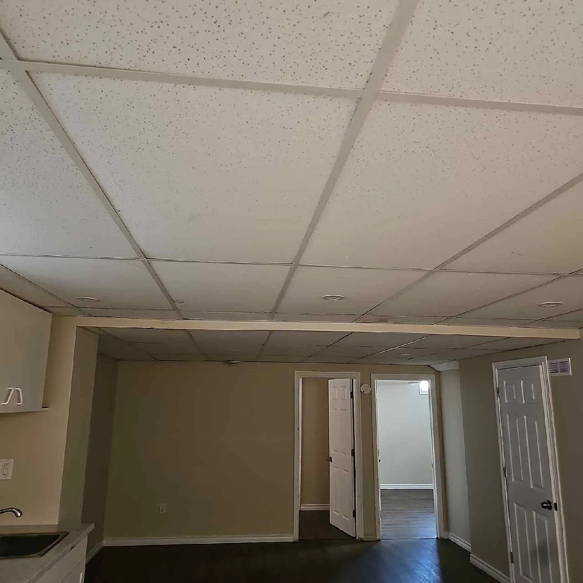 Building Photo - 289 Pine St S #2