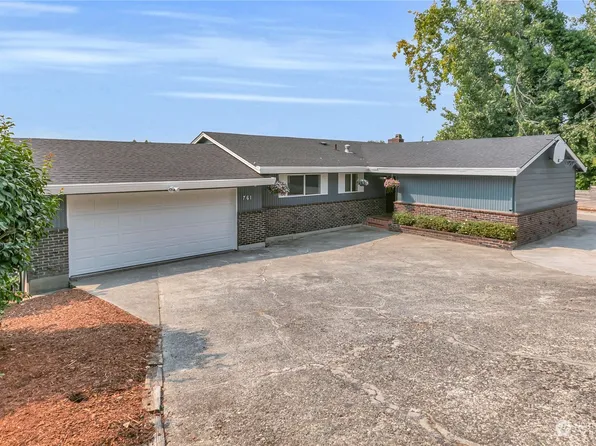 761 Hazel Avenue N, Kent, WA 98031