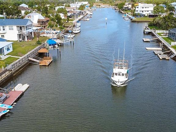 3rd image of 4964 Cedarbrook Ln