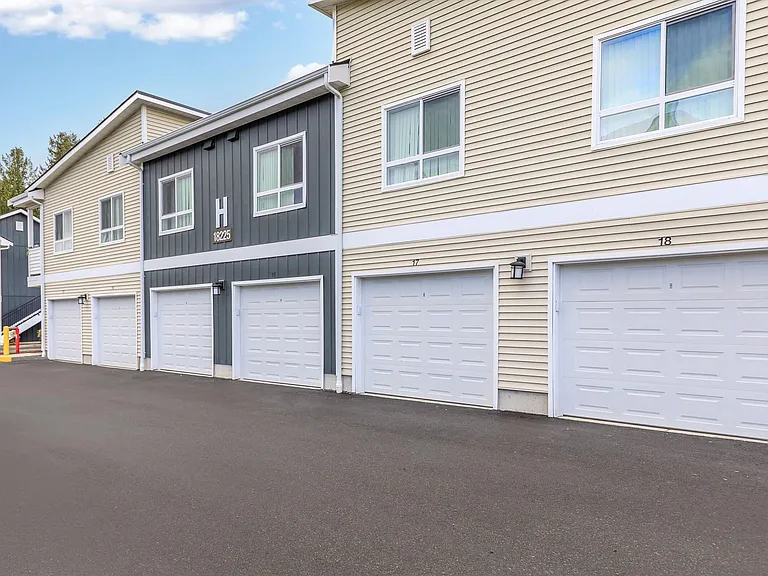 Novo on 52nd — Photo 23