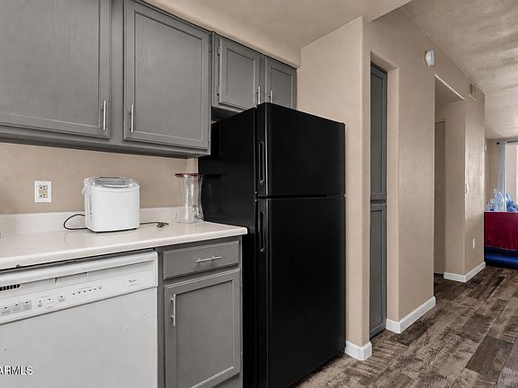 4th image of 1825 W RAY Road #1113