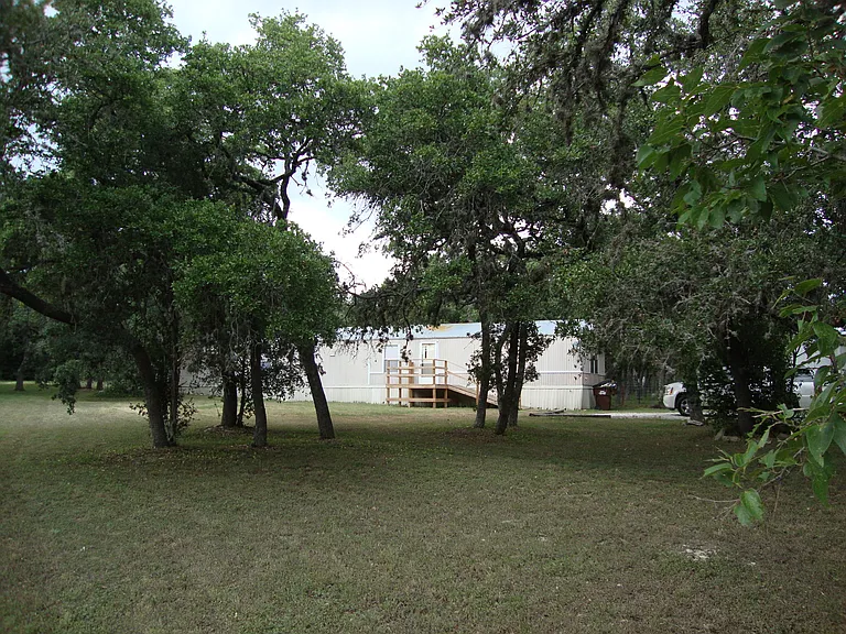 214 Bluebonnet Dr — Photo 11