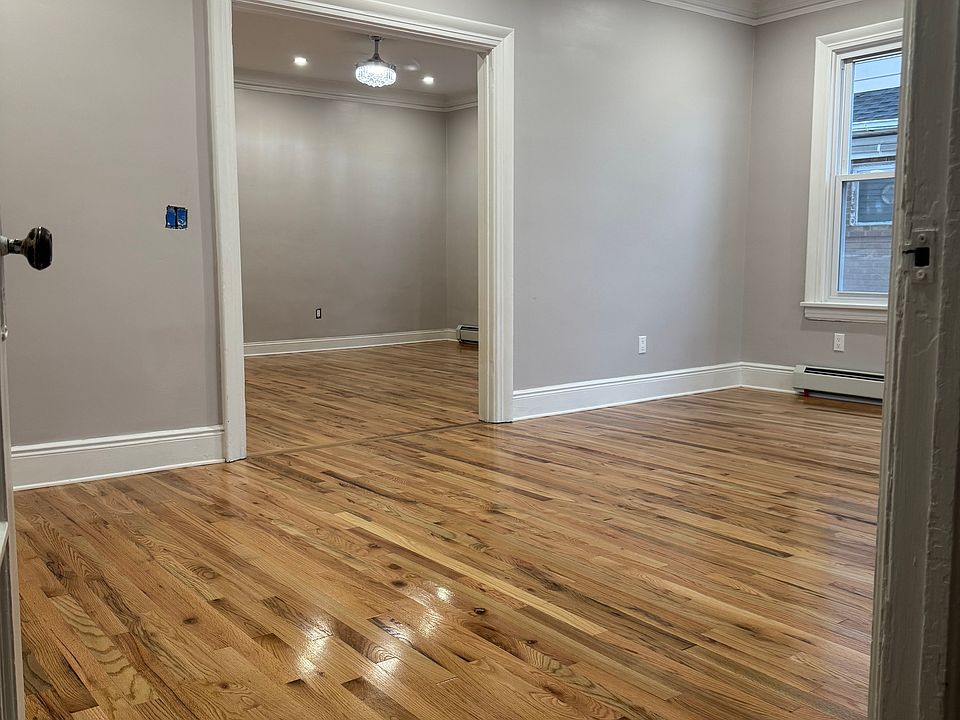 1st image of 275 19th Ave Floor 1