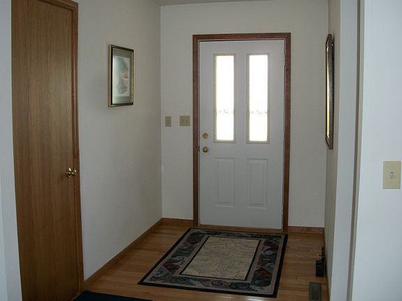 3rd image of 4062 Heathermoor Dr