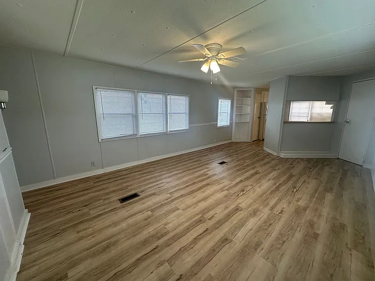 2430 Catherine Lake Rd #3 — Photo 9